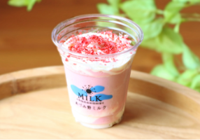 あづみ野ミルクから新登場！「いちごシェイク」