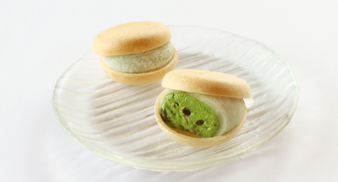 【期間限定】新感覚！最中×とろける生大福「モナま大福」が登場！